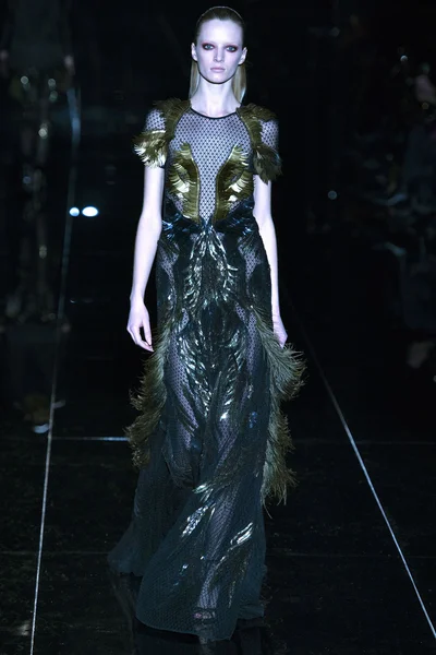 Look 49